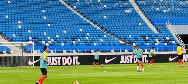 三亿体育体育视频-湖南队在主场全力以赴，力争夺胜的简单介绍