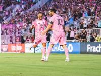 三亿体育体育在线-巴塞罗那客场战平阿贾克斯：梅西梅开二度