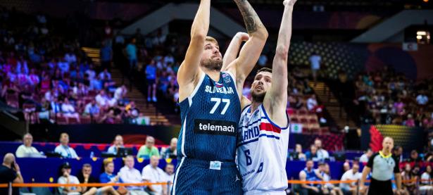 三亿体育体育平台-冰岛国家队成功晋级欧洲赛半决赛