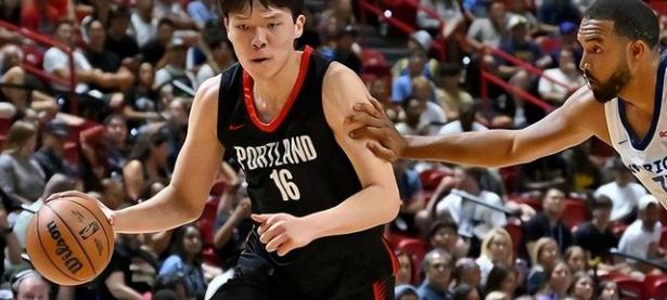 三亿体育体育网站入口-包含火箭惨遭三连败，主帅谴责球员表现的词条