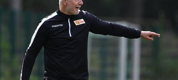 三亿体育体育课程-柏林联队中场球员提升个人技术水平