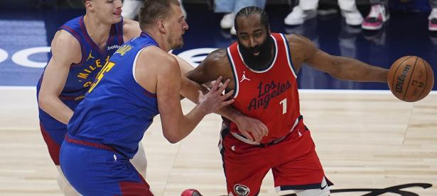 三亿体育体育在线-步行者击败雄鹿，雷霆力克国王保持榜首的简单介绍