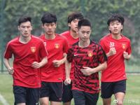 三亿体育体育在线登录-包含河北华夏幸福实力强劲，球队斗志昂扬冲击榜首的词条