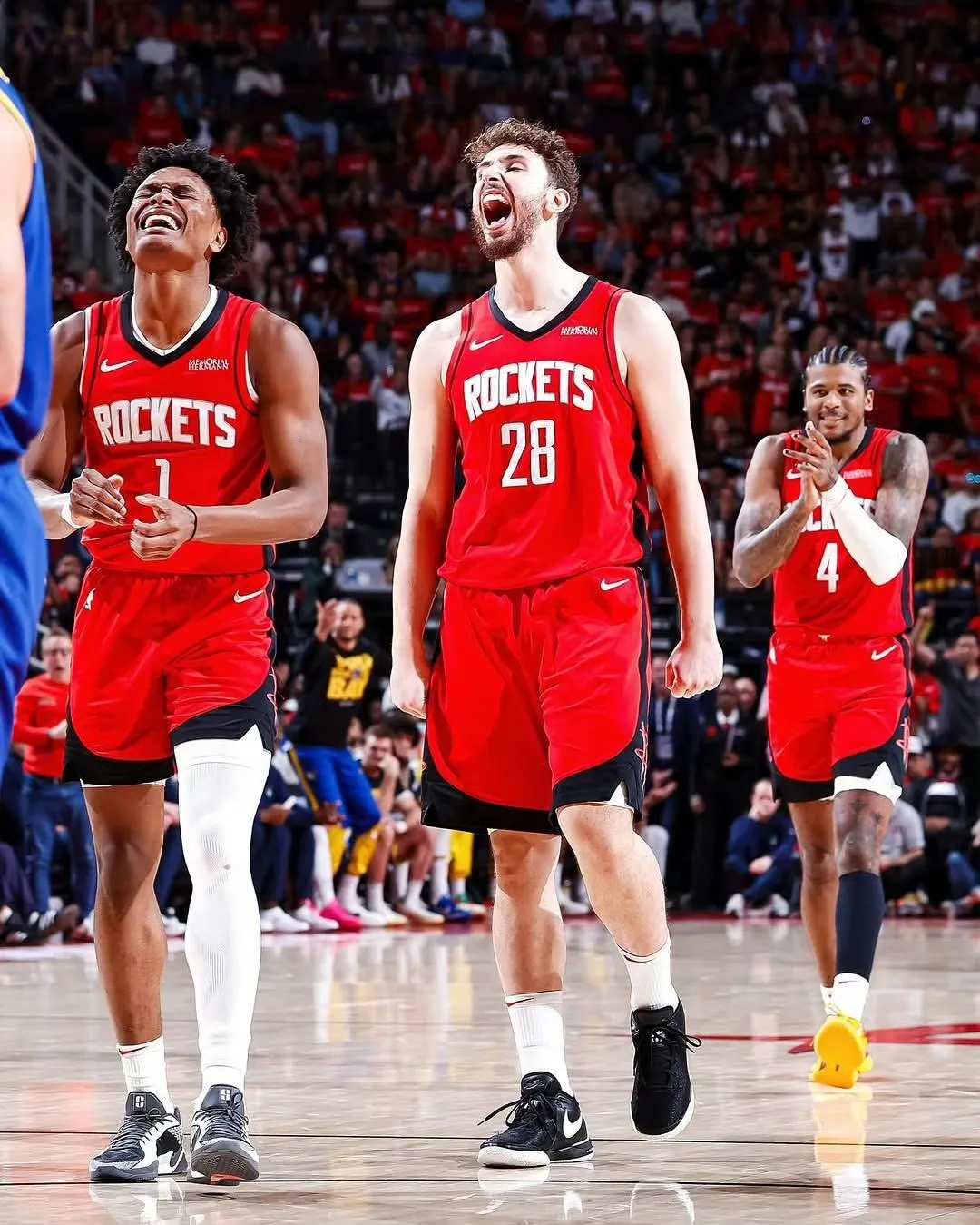 火箭队主场取胜,晋级西部半决赛 火箭队主场取胜,晋级西部半决赛