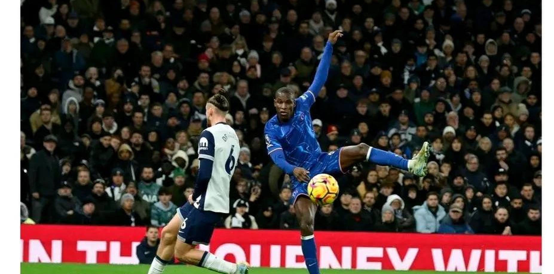 切尔西胜阿斯顿维拉保持榜首 切尔西胜阿斯顿维拉保持榜首