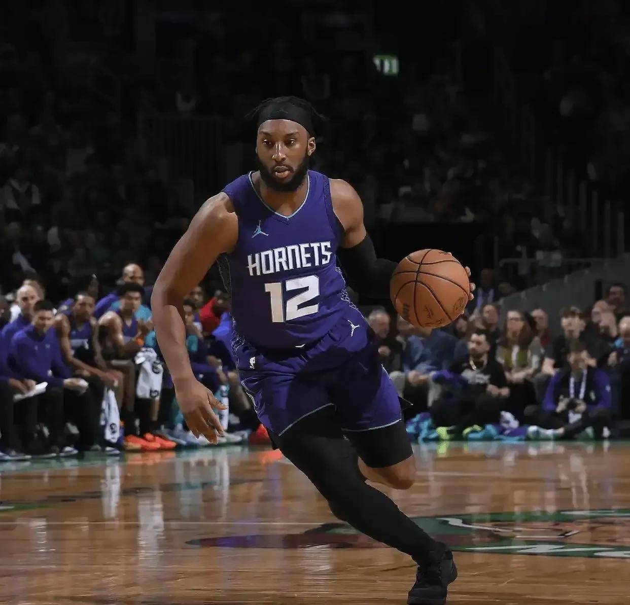 黄蜂队主帅强调防守端重要性,球员积极响应的简单介绍 黄蜂队主帅强调防守端重要性,球员积极响应的简单介绍