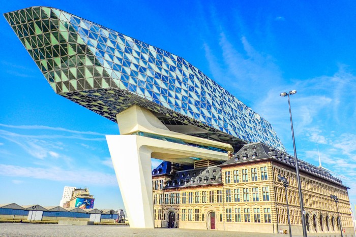 关于比利时-击败卢森堡,晋级欧锦赛八强的信息 关于比利时-击败卢森堡,晋级欧锦赛八强的信息