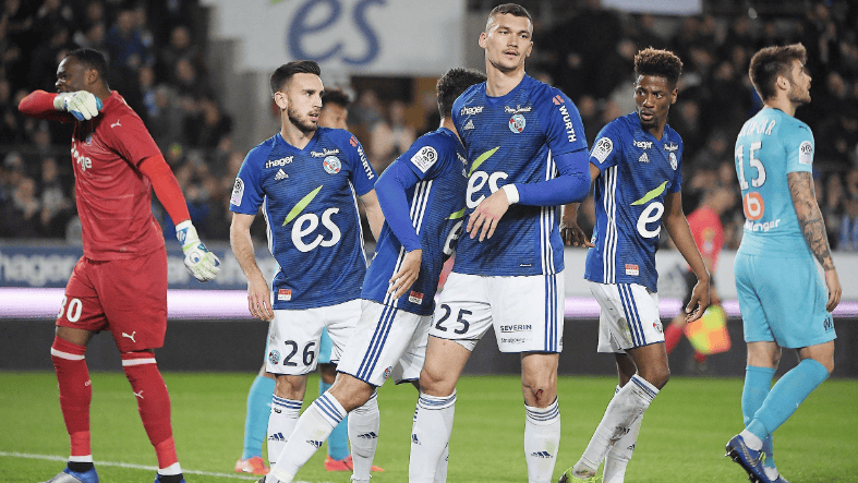 包含斯特拉斯堡队实力强劲,轻松击败对手,继续保持领先地位的词条 包含斯特拉斯堡队实力强劲,轻松击败对手,继续保持领先地位的词条