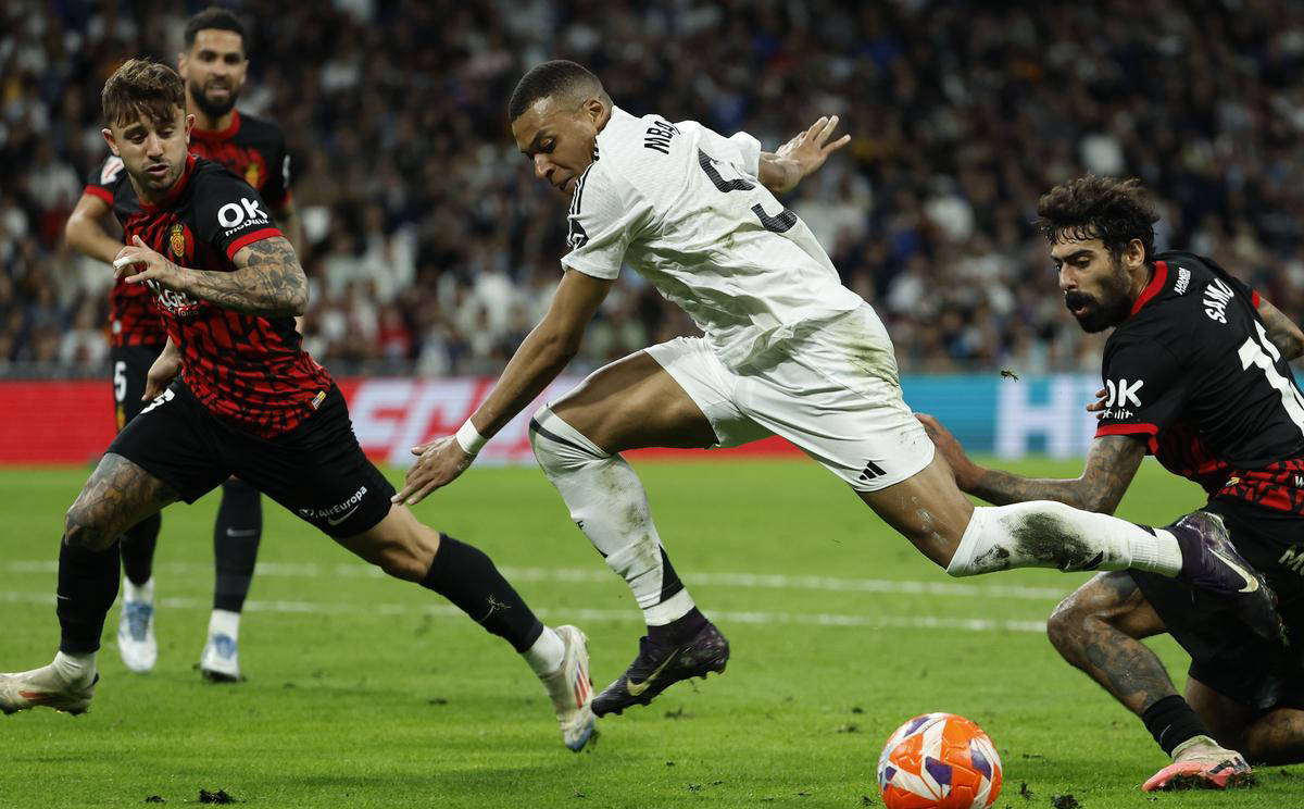 塞维利亚主场大胜，豪取三分