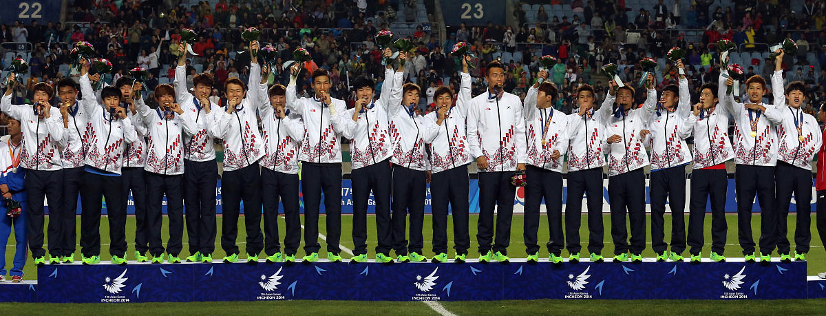 关于阿贾克斯庆典晋级,豪取六连胜的信息 关于阿贾克斯庆典晋级,豪取六连胜的信息