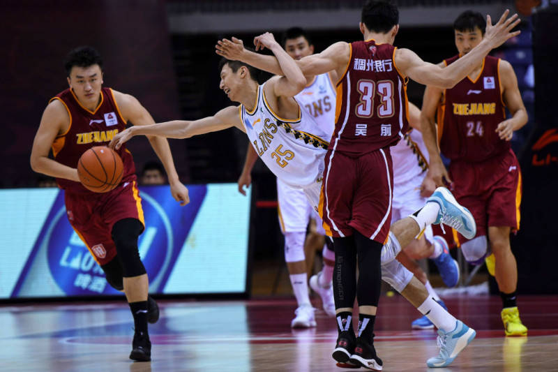 尼姆队在比赛中实现逆袭,赢得宝贵三分的简单介绍 尼姆队在比赛中实现逆袭,赢得宝贵三分的简单介绍