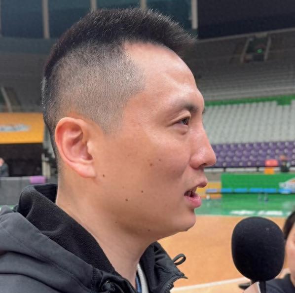 关于猛龙主帅喊话球员，争夺总冠军必须全力以赴！的信息