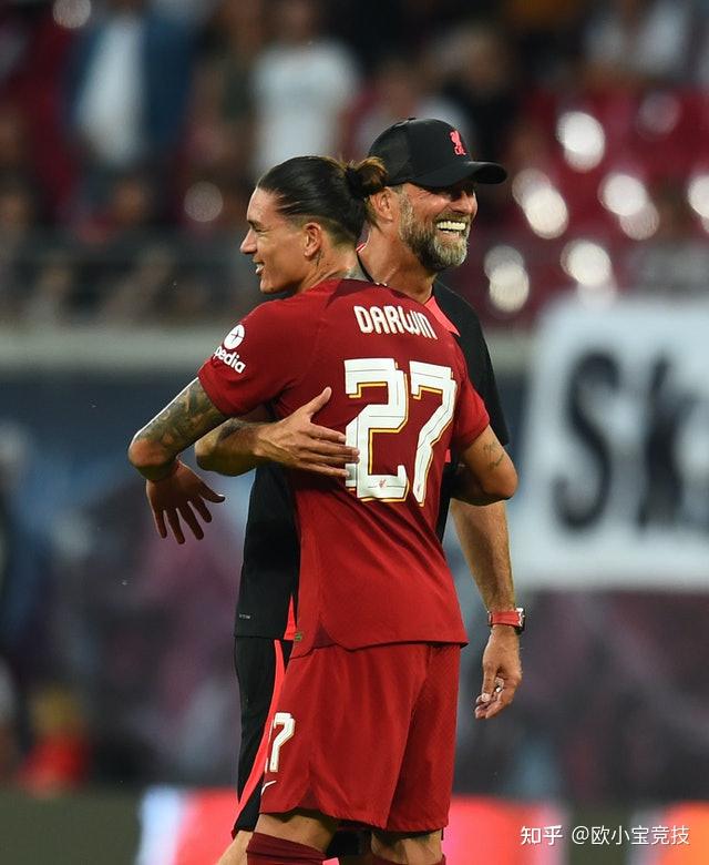 包含利物浦前锋助阵沙尔克主场大胜的词条