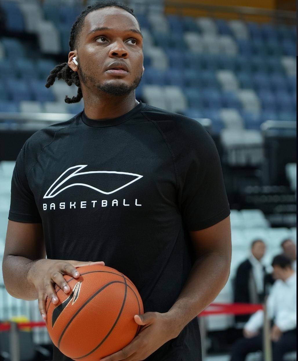 关于浙江广厦队:前场篮板数领先全联盟,得分能力亮眼的信息 关于浙江广厦队:前场篮板数领先全联盟,得分能力亮眼的信息