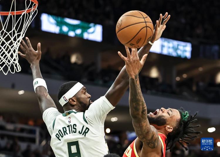 雄鹿惊险胜老鹰，继续保持不败